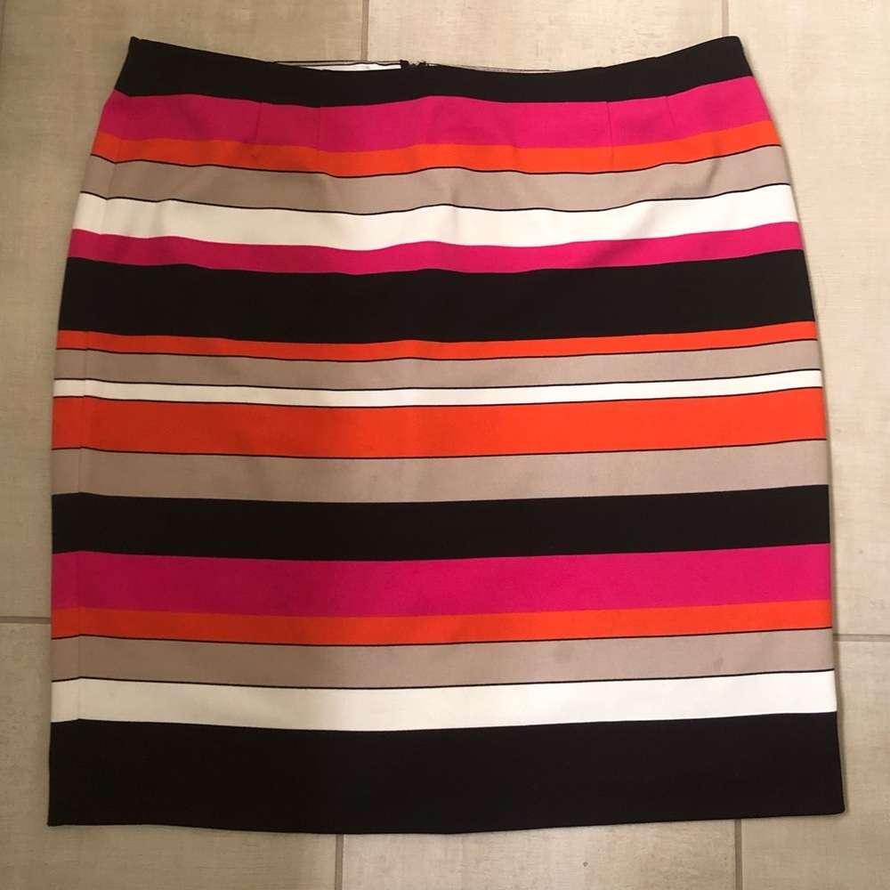 Women’s Plus Size Kasper Pencil Skirt.